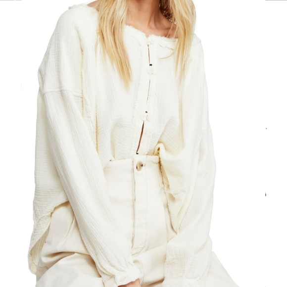 Free People

We The Free Moving Mountains Top

L - Picture 4 of 10